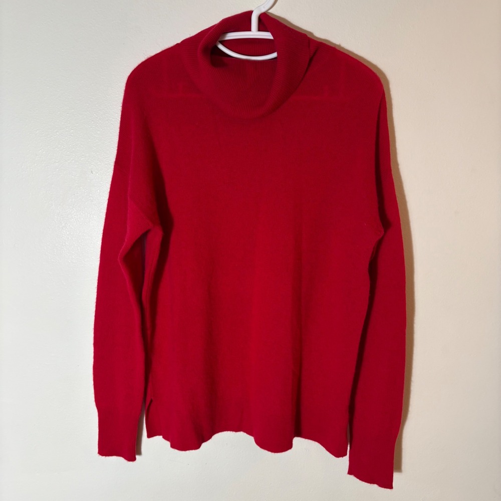 Halogen‎ Red 100% Cashmere Turtleneck Sweater Size Medium